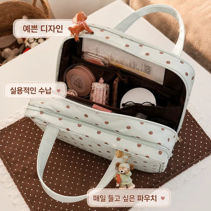 Travel toiletry bag product photo 9